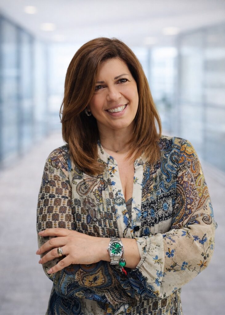 consulente infissi Napoli accoglienza cliente in showroom