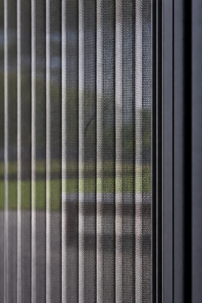 zanzariera plissettata per uso quotidiano